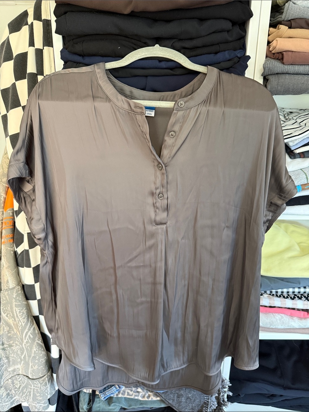 Old Navy Satin-Look Short Sleeve Henley Blouse - Gray